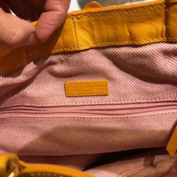 Leather shoulder bag - Picture 5 of 8